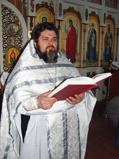 Отец Павел, настоятель Свято-Борисоглебовского храма, иерей.